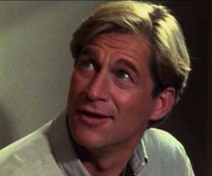 Simon MacCorkindale