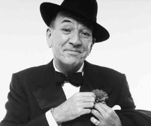 Sir Noël Peirce Coward