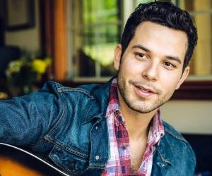 Skylar Astin