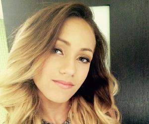 Skylar Stecker