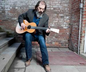 Steve Earle Biography