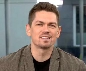 Steve Howey