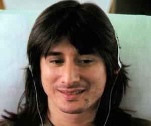 Steve Perry Biography
