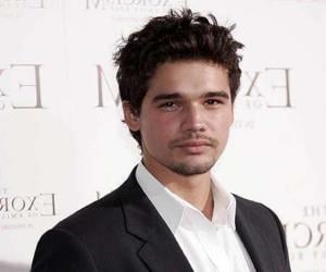 Steven Strait