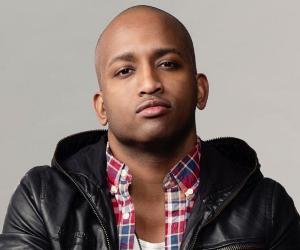 Swoozie Biography