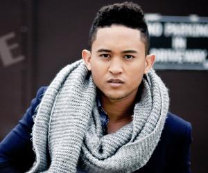 Tahj Mowry Biography