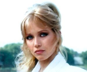 tanya-roberts-3.jpg