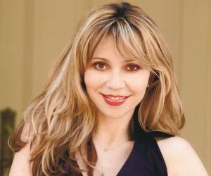 Tara Strong Biography