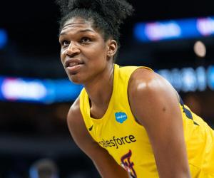 Teaira McCowan