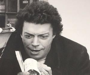 Tim Curry