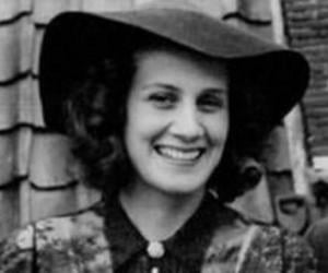 Tina Strobos