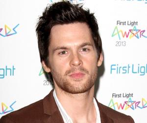 Tom Riley Biography