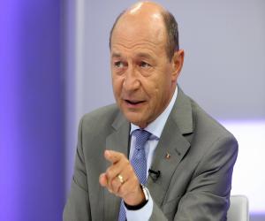 Traian Băsescu Biography