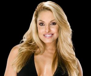 Trish Stratus