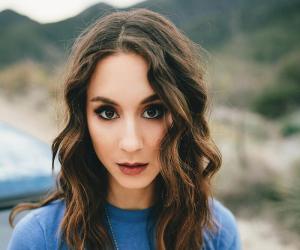 Troian Bellisario