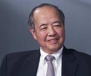 Tsung-Dao Lee