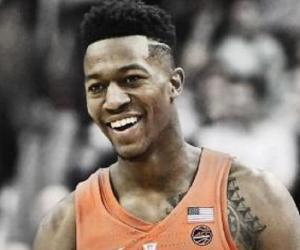 Tyus Battle