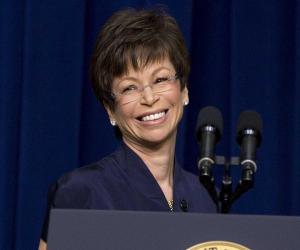 Valerie Jarrett Biography