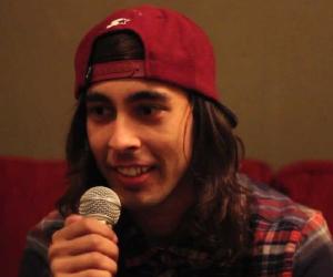 Vic Fuentes