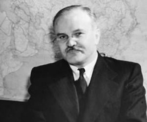 Vyacheslav Molotov Biography