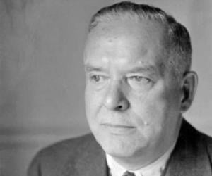 Wallace Stevens