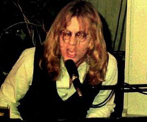 17 Top Warren Zevon Quotes That Are Sure To Hit The Right Notes