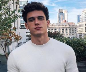 Xavier Serrano Biography