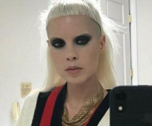 Yolandi Biography