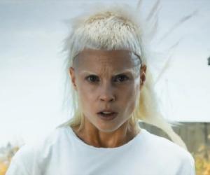 Yolandi