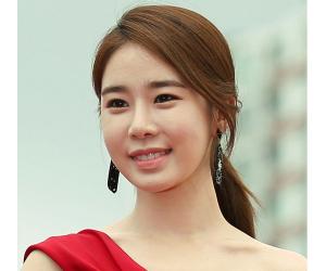 Yoo In-na