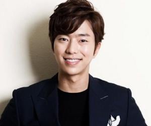 Yoon Hyun-min Biography