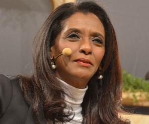 Zeinab Badawi Biography